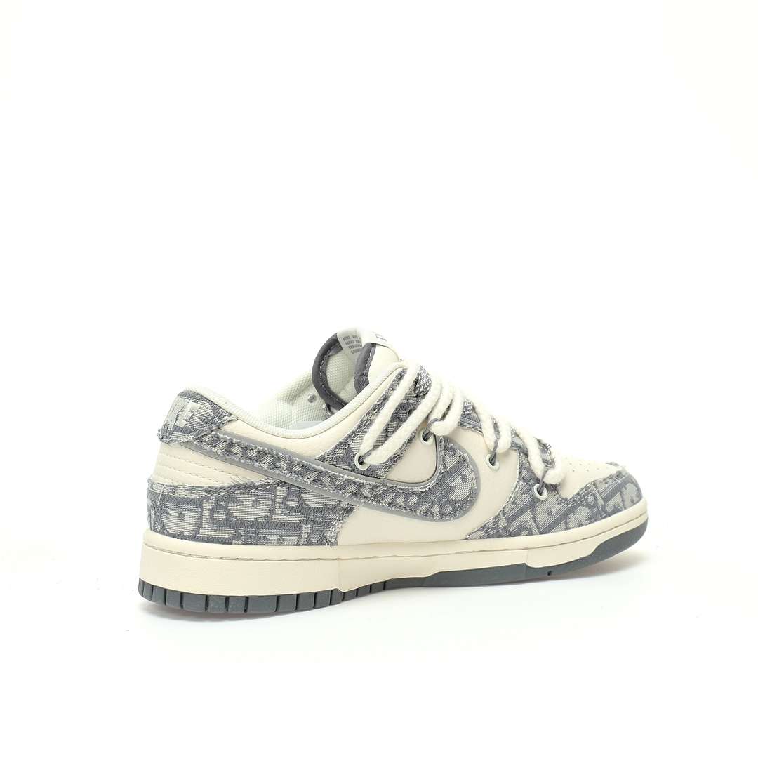 Nike Sb Dunk Low Lot Dior