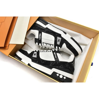 Louis Vuitton Trainer Black And White Cloth Cover VL1202